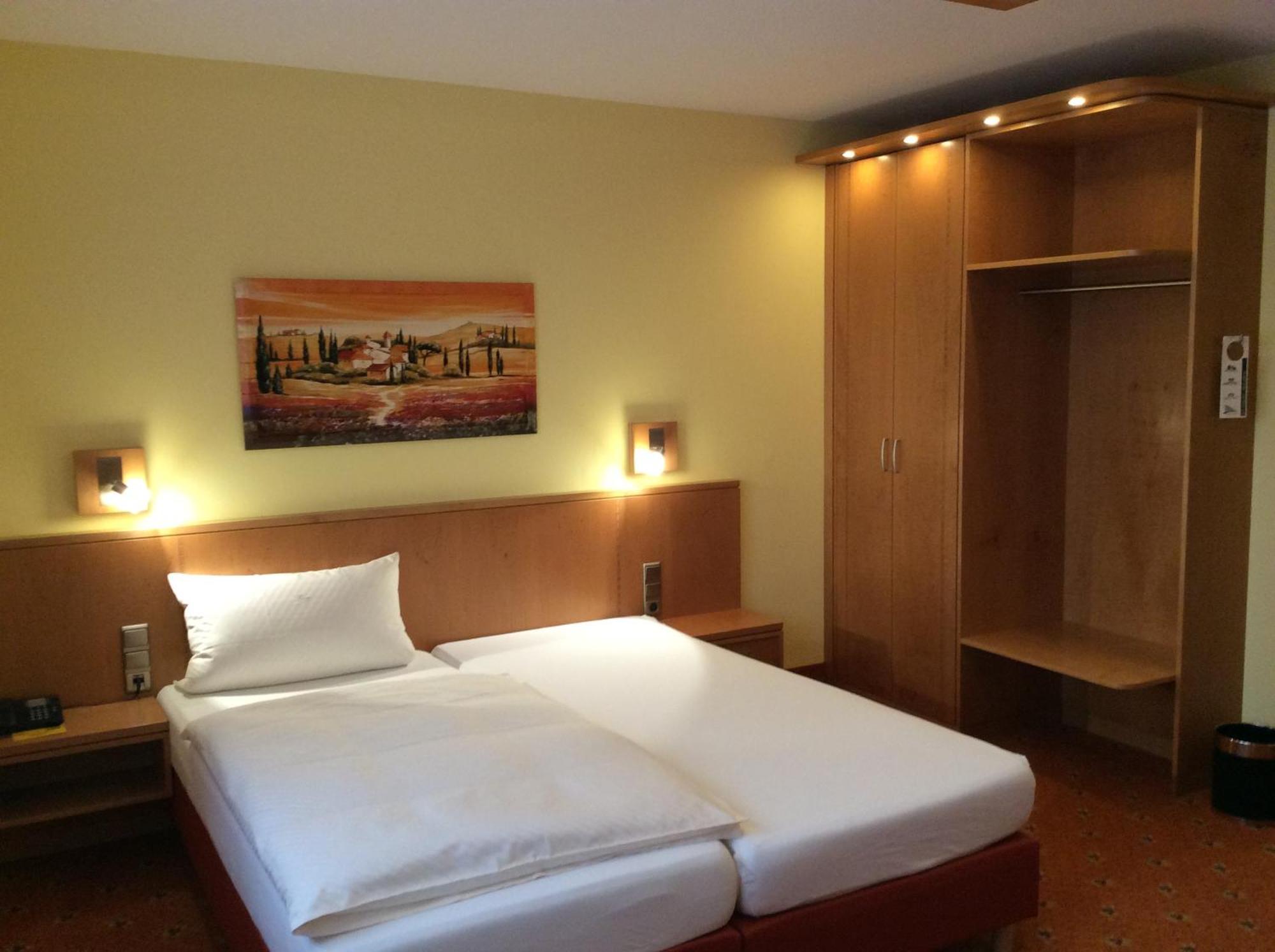 Landhotel Heiner Meyer Wahrenholz 객실 사진
